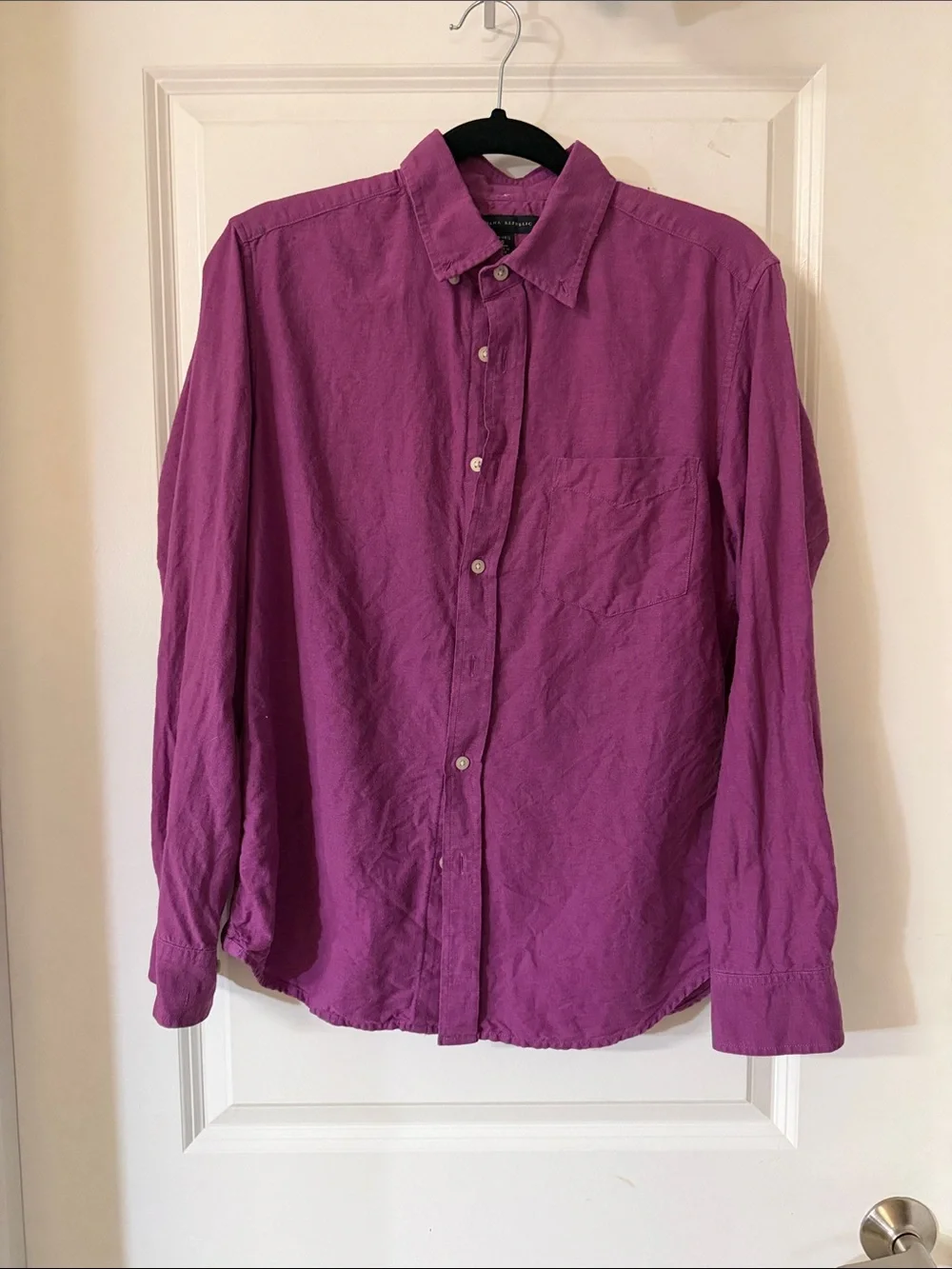 Banana Republic Men's Button-Down Shirt in Vibrant Magenta
